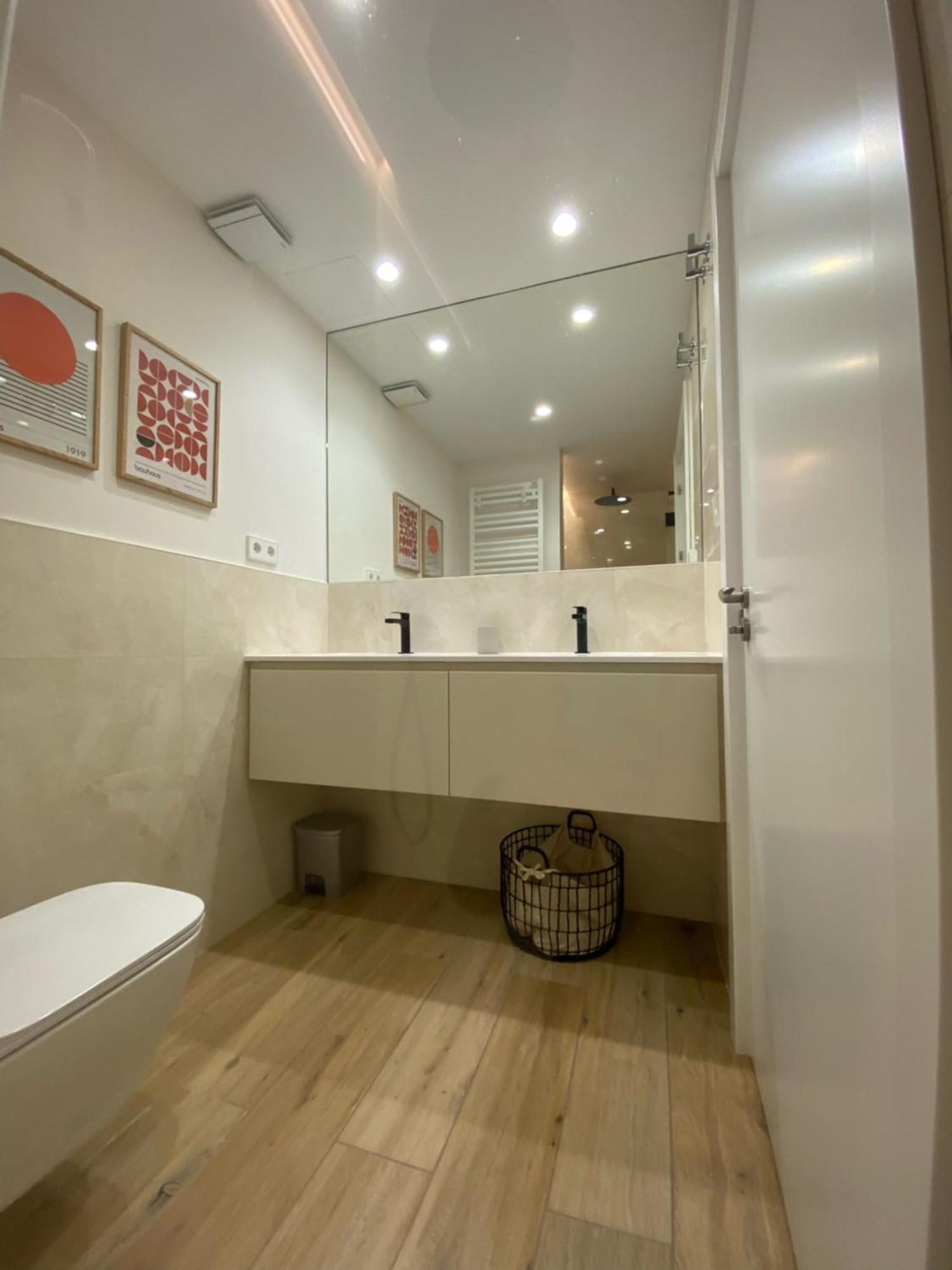 Balmoral By Basque Homes San Sebastián Exteriör bild